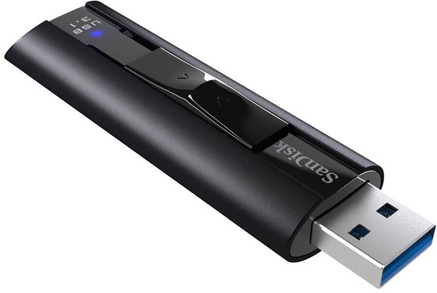 Une clé USB noire avec connecteur USB 3.1 bleu, de la marque SanDisk.
