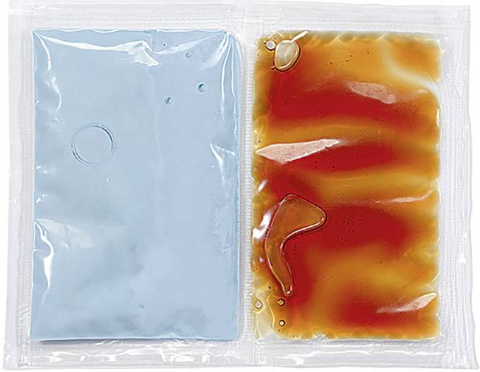Deux sachets côte à côte, à gauche avec un liquide bleu, à droite avec un liquide rouge, isolés sur un fond blanc.
