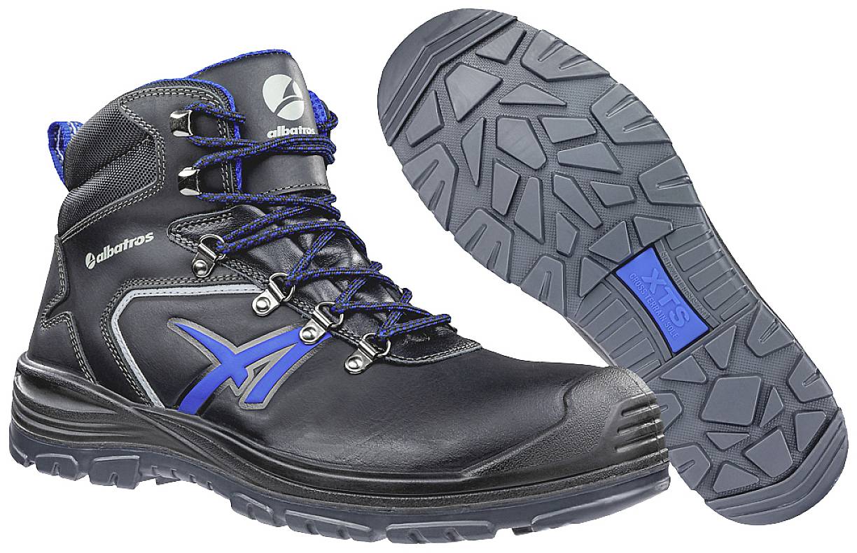 Chaussure de sécurité noire et bleue avec semelle antidérapante, vue de côté et vue de la semelle, design robuste pour les travaux de construction ou industriels.