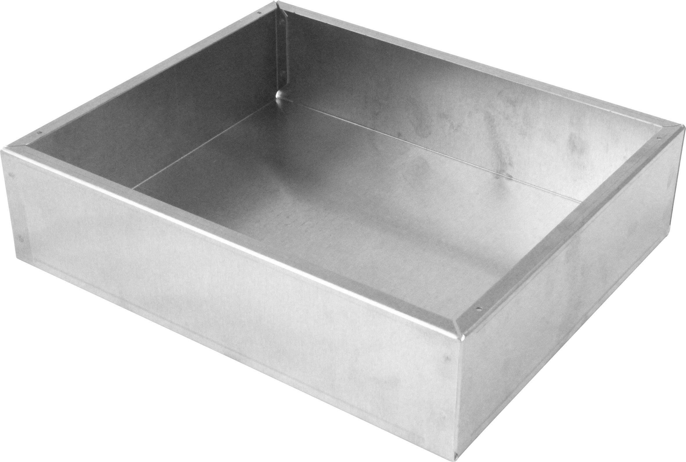Forme de boîte rectangulaire métallique, probablement destinée à la cuisson ou à des usages industriels.