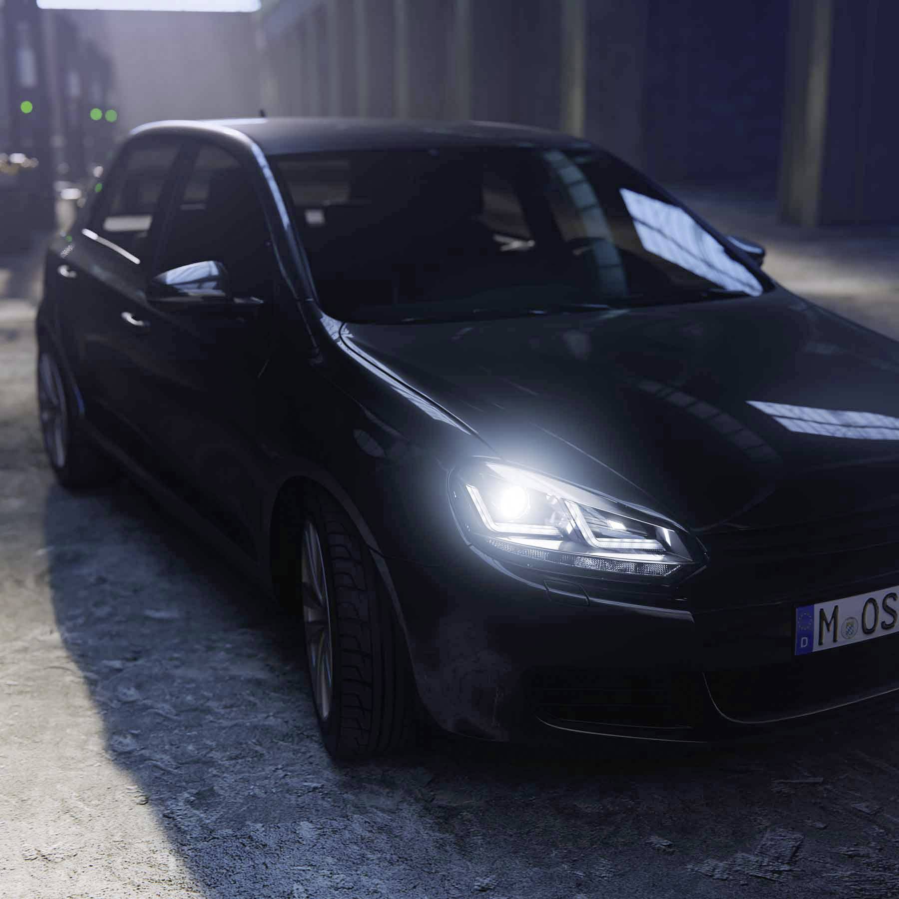 Une voiture noire est garée avec ses phares allumés dans un parking sombre. L'arrière-plan est sombre et industriel.