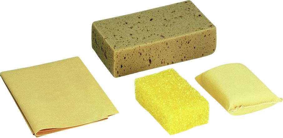 Divers éponges et chiffons de nettoyage sur fond blanc : une éponge brune, une éponge jaune et deux chiffons de nettoyage.