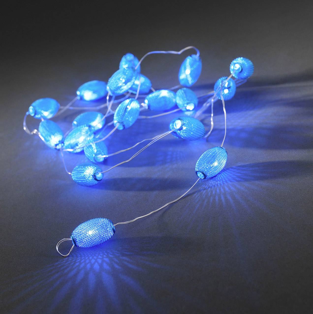 Konstsmide 3155-403 Guirlande lumineuse à motifs pour l'intérieur à pile(s) Nombre de lumière 20 LED bleu Longueur éclairée: 1.9 m