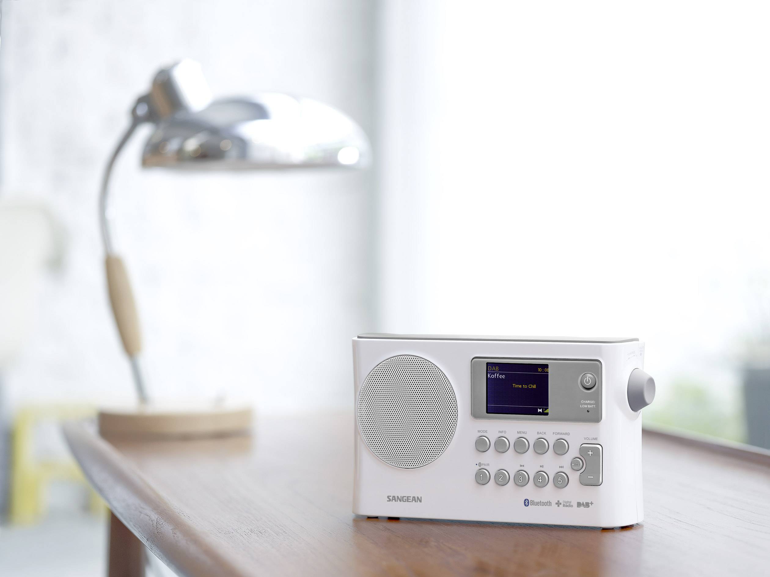 Sangean BTR-160 Kofferradio DAB+, UKW Bluetooth®, USB Weiß