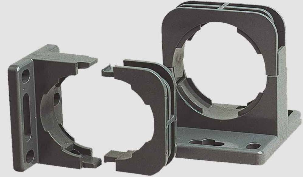 Deux supports rectangulaires en plastique ouverts avec des ouvertures circulaires, adaptés pour la fixation de tuyaux ou de câbles.