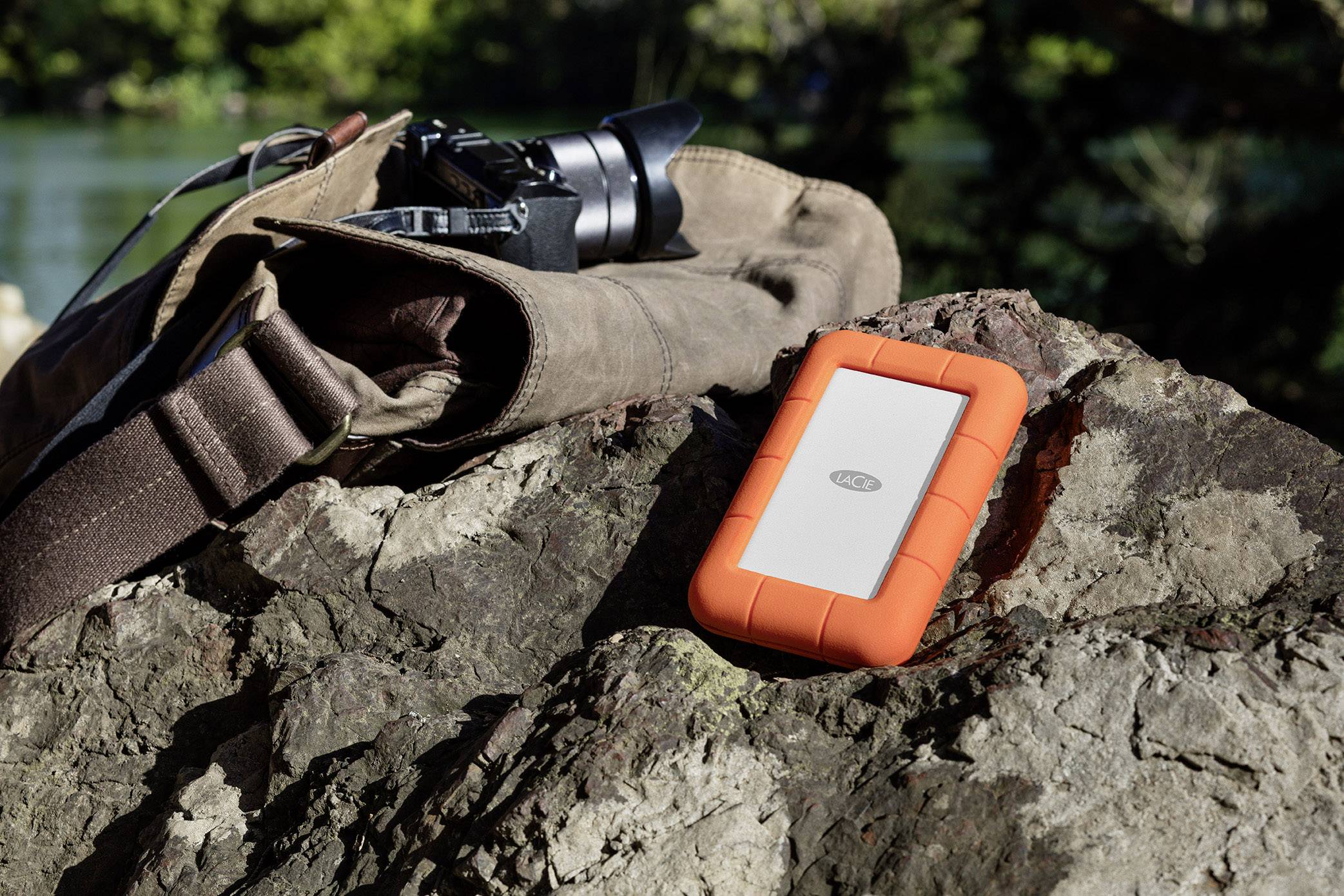 2 TB LaCie Rugged Secure Disque dur externe 2,5" USB-C® argent, orange STFR2000403