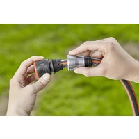 Raccord d'arrosage GARDENA 18253-50 plastique avec système aquastop raccord enfichable, 13 mm (1/2") - 15 mm (5/8") Premium Raccord d'arrosage GARDENA 18253-50 plastique avec système aquastop raccord enfichable, 13 mm (1/2") - 15 mm (5/8") Premium