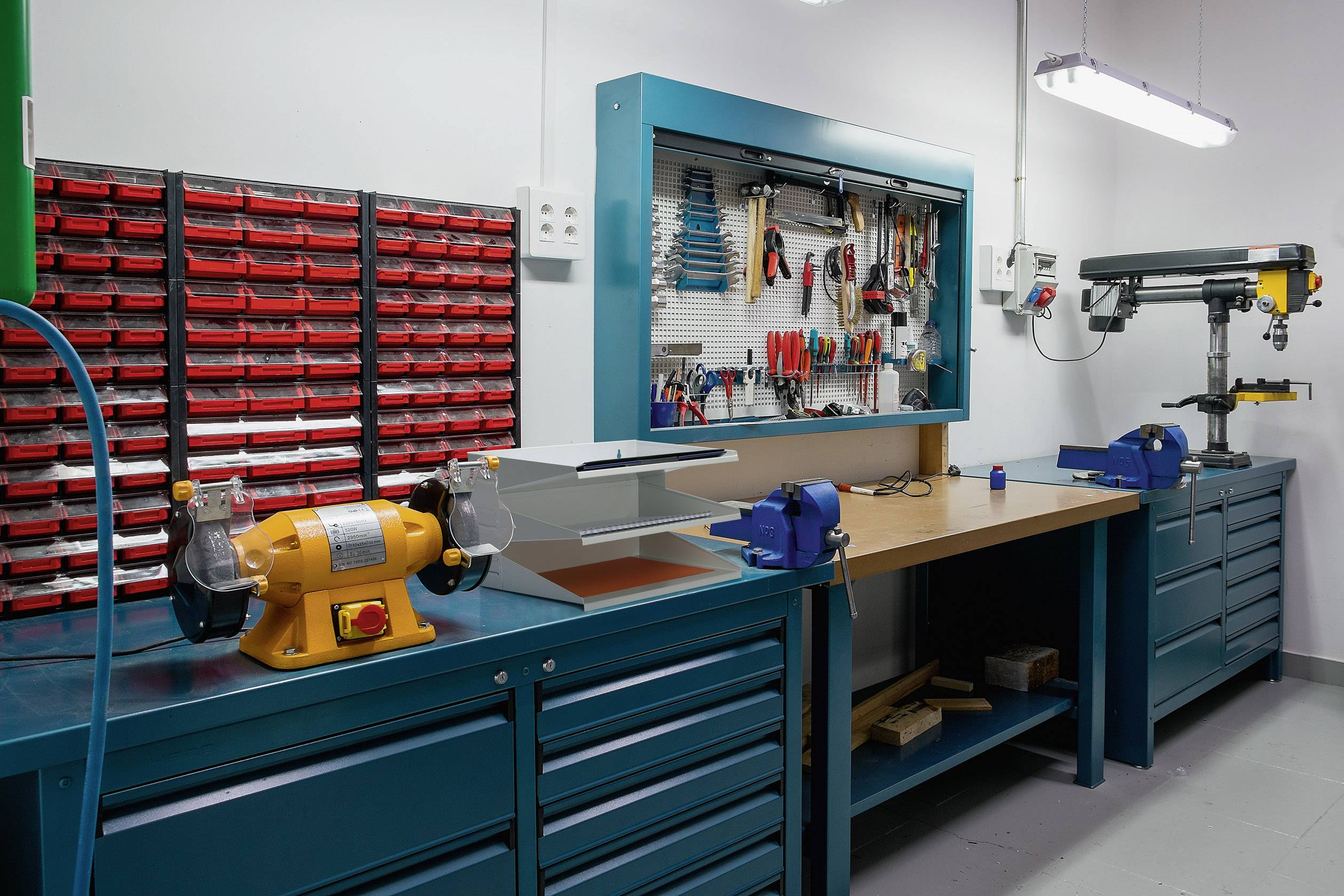 Durable Plateau de tri du courrier 335910 gris DIN A4 Nombre de compartiments: 3