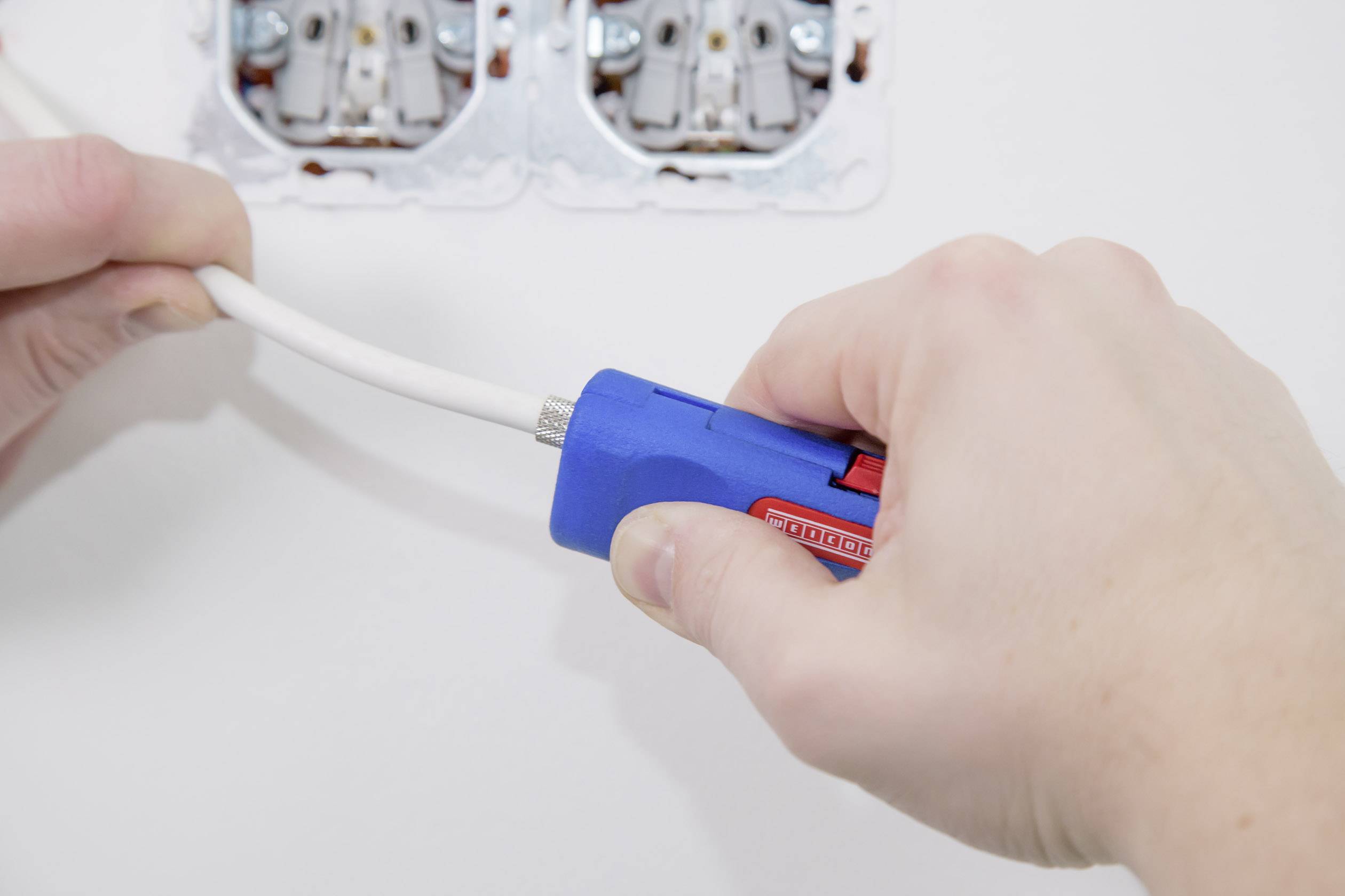 WEICON 10051150 Dénudeur de câble adapté pour câbles coaxiaux