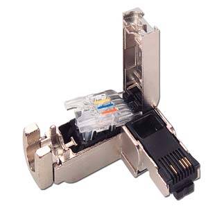 Connecteur RJ45 métallique avec boîtier ouvert montrant les contacts internes. Idéal pour les connexions réseau.