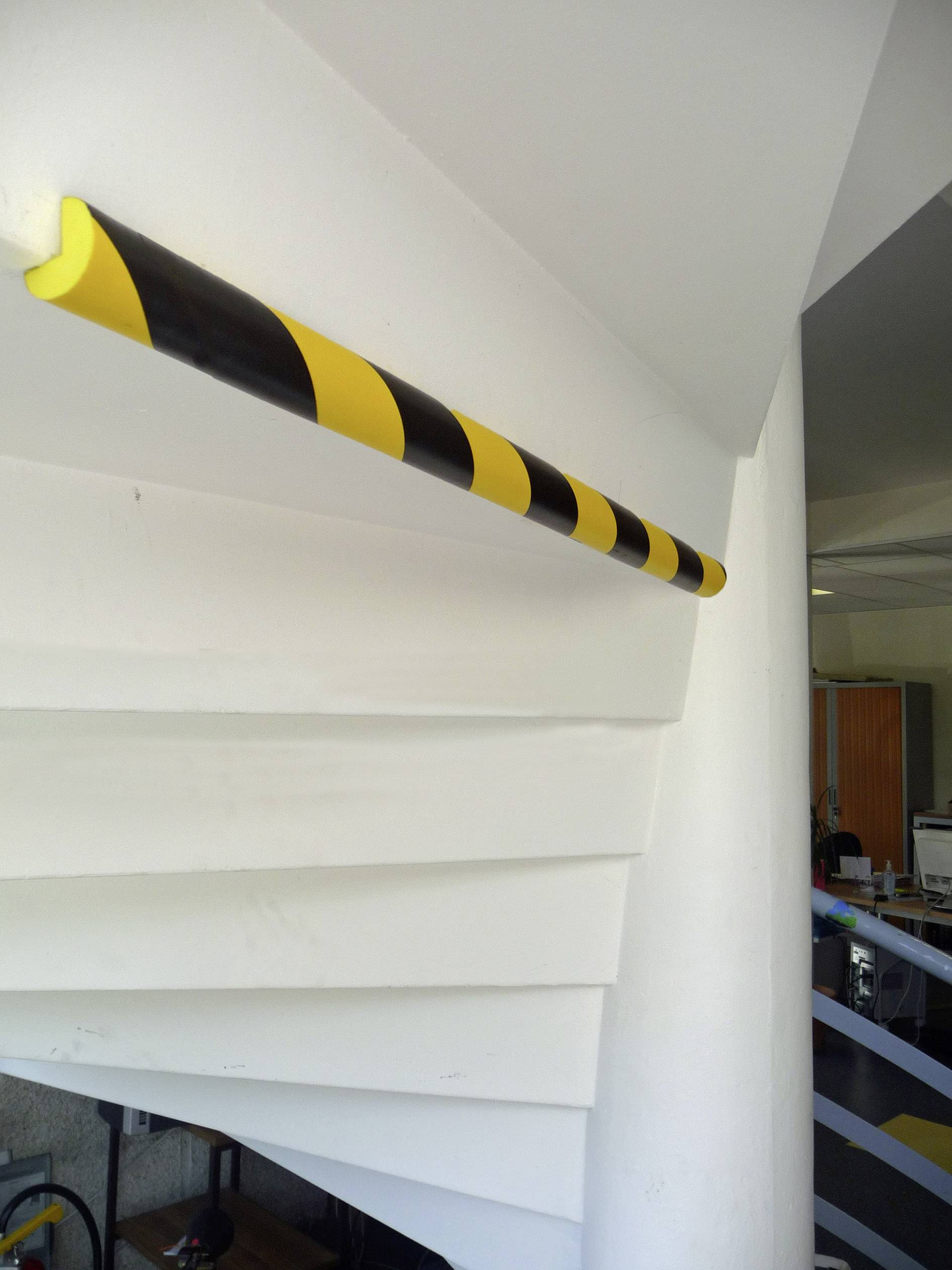 VISO PU 4025 NJ Profilé de protection d'angle noir, jaune (Ø x L) 40 mm x 750 mm