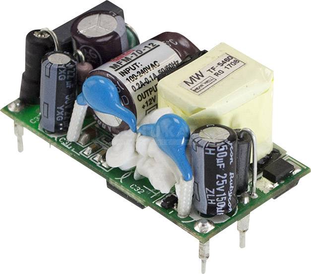 Circuit électronique avec condensateurs et transformateurs.