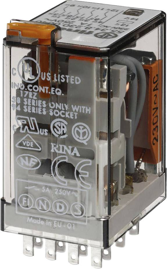 Un relais transparent portant l'inscription '230V AC', montre des éléments électriques. Des sceaux de certification et de test sont visibles.
