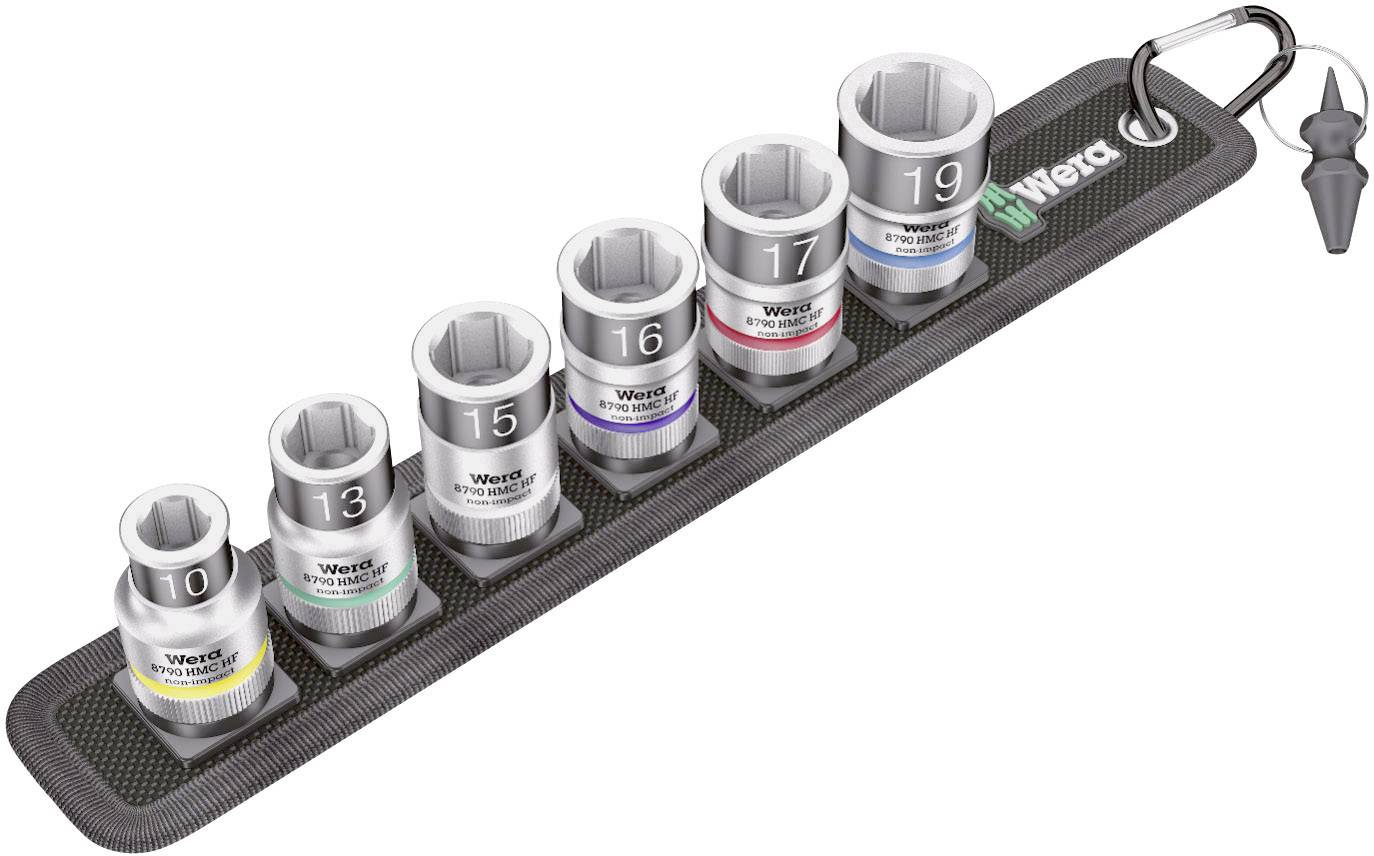 Ensemble de douilles 'Wera' Zyklop avec six tailles de 10 à 19 mm sur un support magnétique. Chaque douille est codée par couleur.