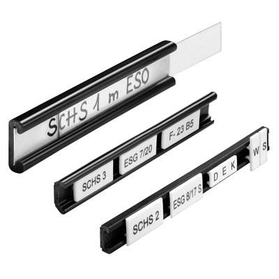 Trois supports en plastique noir avec des étiquettes blanches portant des lettres et des chiffres : « SCHS 1 m ESO », « SCHS 3 », « ESG 7/20 ».