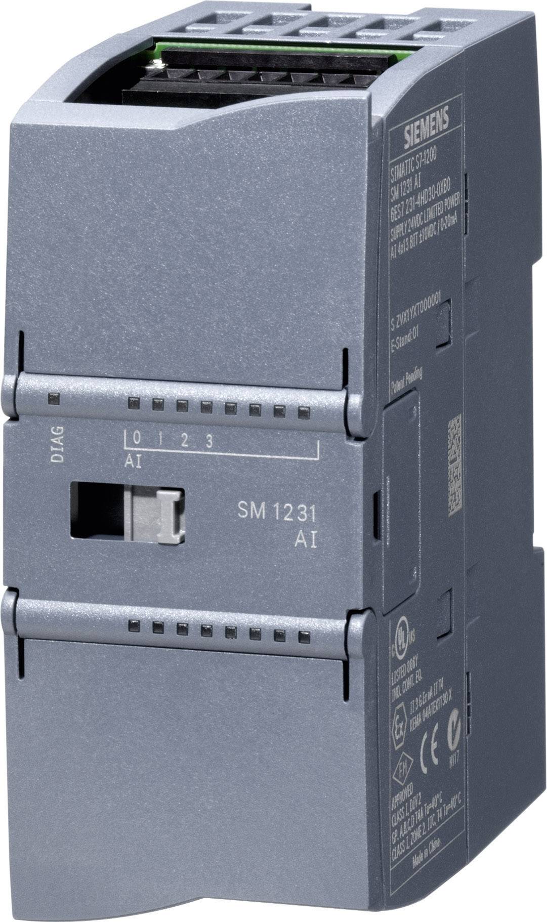 'Module AI Siemens SM 1231', un module enfichable gris, utilisé dans les technologies d'automatisation pour la télécommande de machines.
