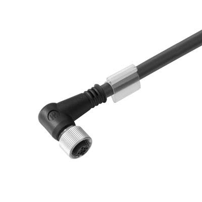 Un câble d'angle noir avec un connecteur argenté, adapté aux connexions d'appareils électroniques.