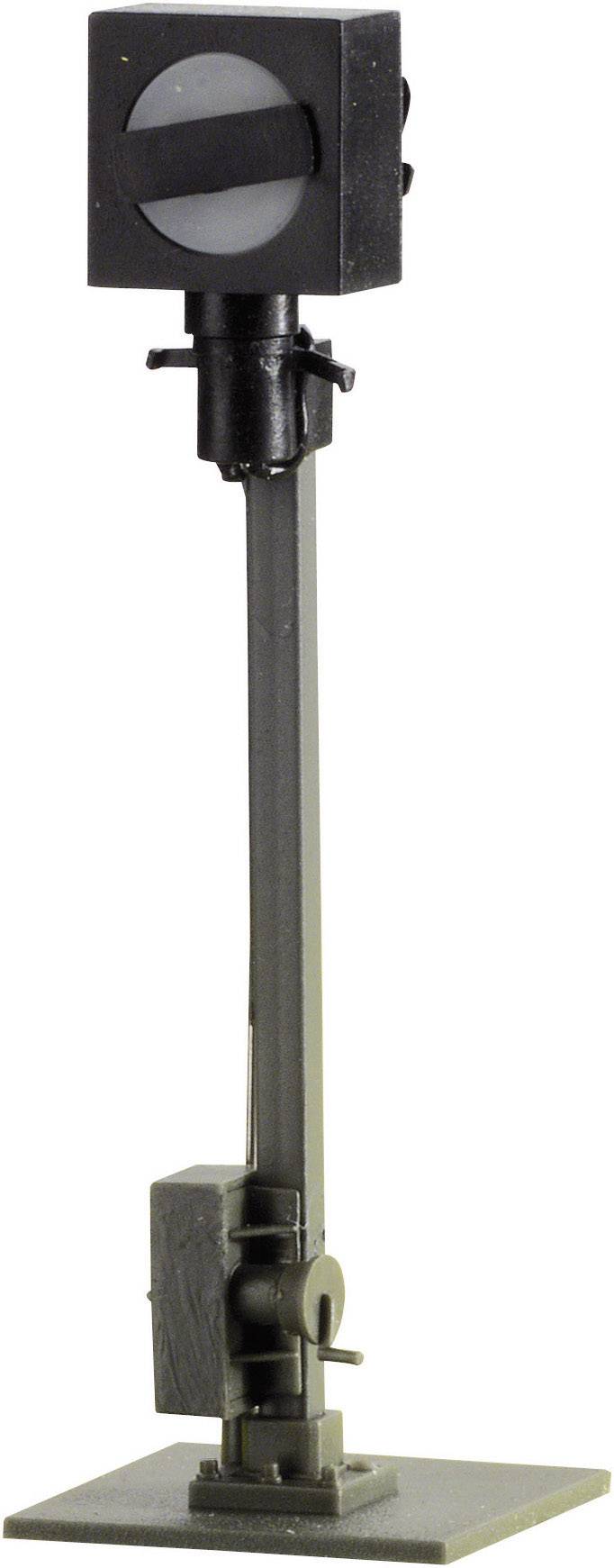 Signal de manoeuvre de la DB avec pied