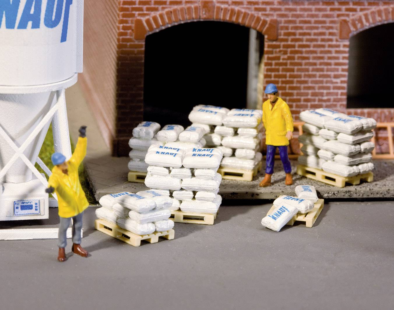 Silo à plâtre, Roulotte de chantier Faller 180601 H0