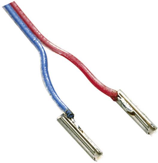 Deux extrémités de câbles métalliques gainées de plastique bleu et rouge, symbolisant une connexion.