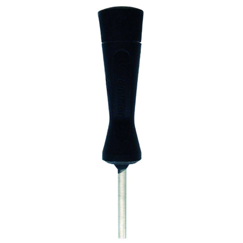 Un tournevis noir avec une poignée en haut et une lame en métal argenté en bas.