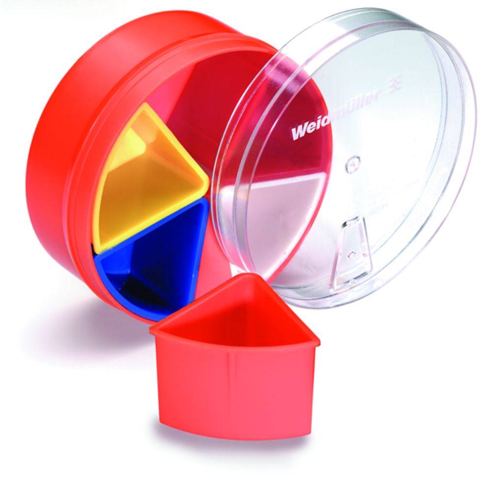 Récipient rotatif, rond, avec quatre compartiments triangulaires colorés et un couvercle transparent.