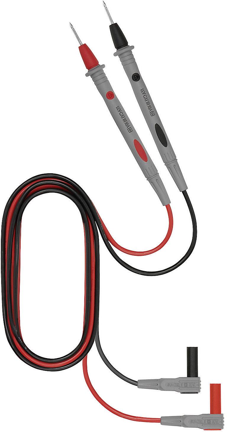 Deux cordons de mesure avec des pointes noires et rouges, reliés à des câbles et des connecteurs assortis, pour des mesures électriques.