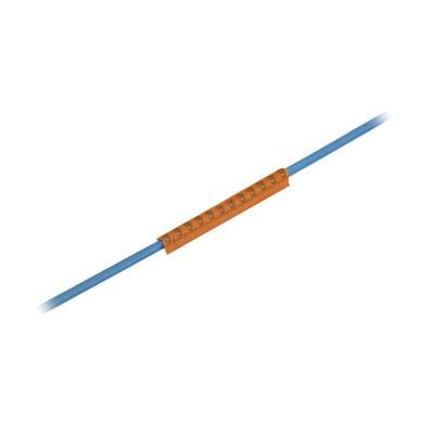 Fil bleu avec un connecteur d'isolation orange au milieu, protégeant les connexions électriques.