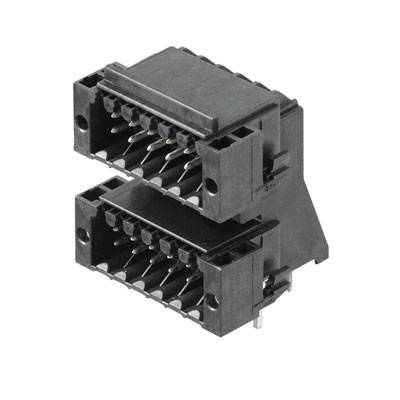 Deux connecteurs électroniques noirs superposés avec des broches métalliques ; utilisés pour des connexions électriques.