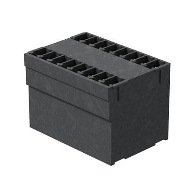 Un bloc rectangulaire noir en plastique avec des compartiments carrés ouverts sur le dessus, probablement un élément de construction.