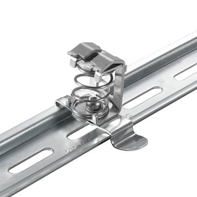 Pince métallique sur un rail de montage. La pince possède un ressort et convient pour la fixation d'objets ou de câbles.