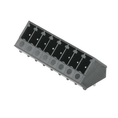 Connecteur électronique à sept broches, boîtier rectangulaire noir, broches coudées sur la face inférieure.