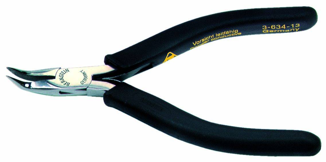 Pince à main noire avec surface de coupe incurvée et inscription allemande sur la surface intérieure de la poignée.