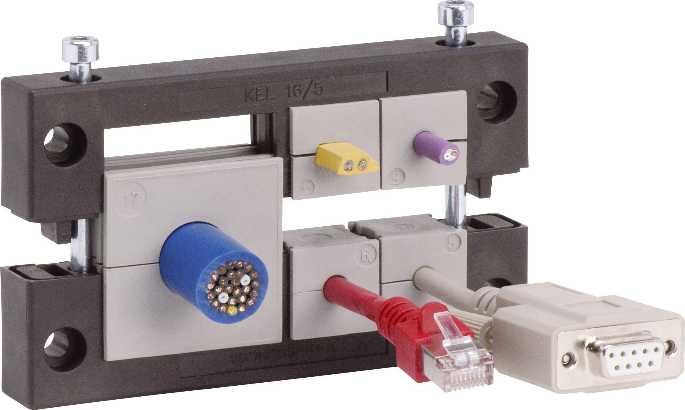 Cadre de passage de câbles avec différents câbles et connecteurs, monté sur un support plastique pour applications industrielles.