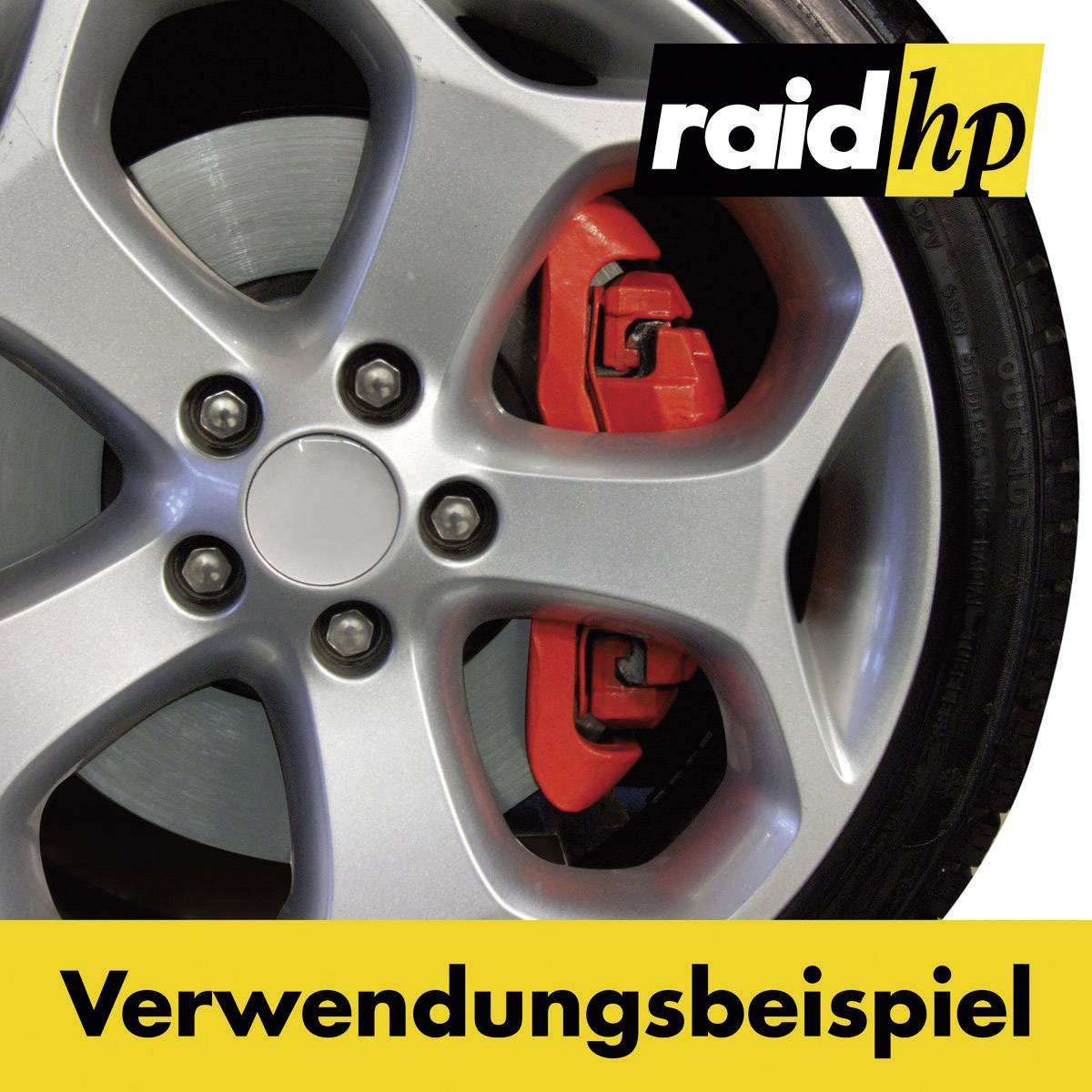 Gros plan d'un pneu de voiture avec une jante argentée et un étrier de frein rouge. En haut à droite est inscrit 'raid hp' et en bas 'Exemple d'utilisation'.