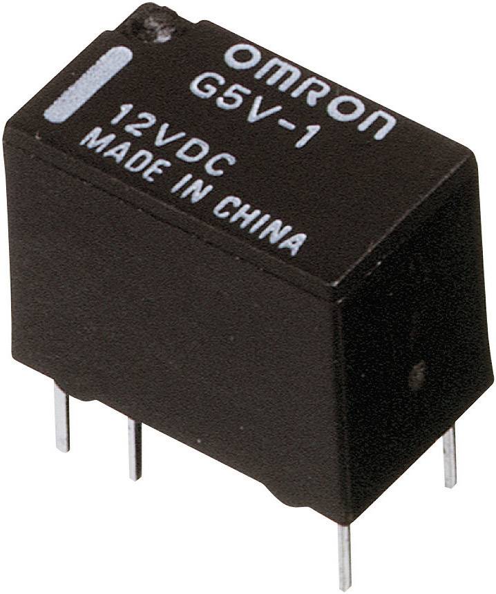 Relais avec l'inscription 'OMRON G5V-1 12VDC MADE IN CHINA' ; composant rectangulaire noir avec quatre broches métalliques.