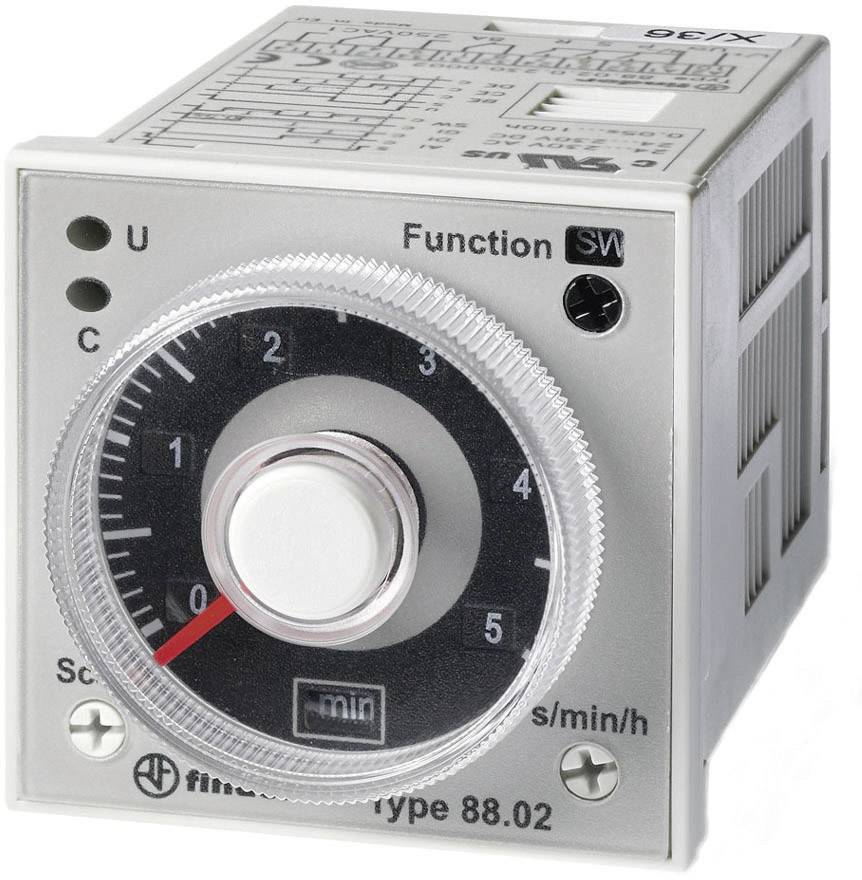 Une horloge analogique à commutateur avec bouton rotatif pour le réglage du temps et un indicateur de fonctionnement. Adaptée à diverses applications électroniques.