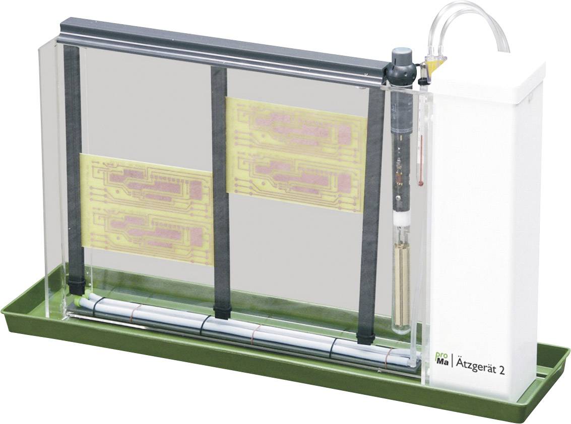 Un dispositif de gravure de circuits imprimés, composé d'un récipient contenant un liquide transparent et de plusieurs supports pour les cartes électroniques.