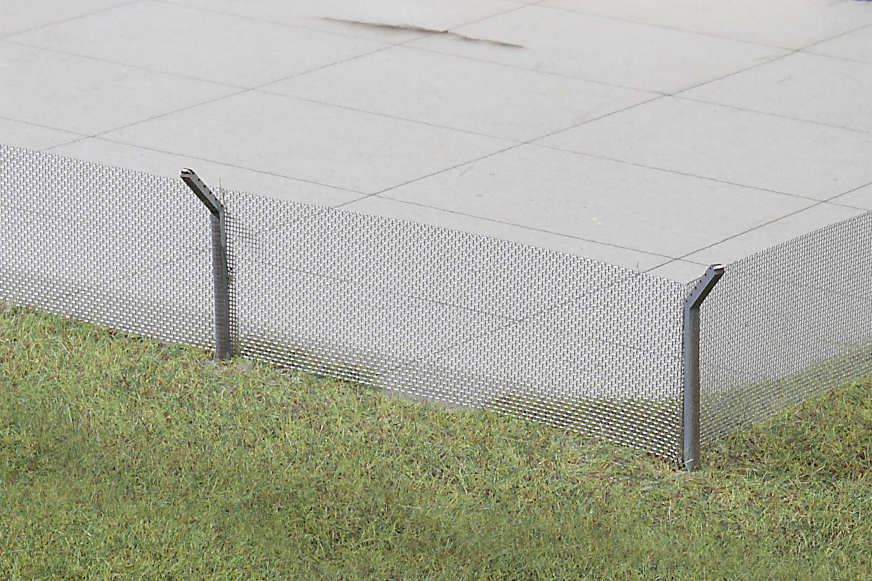 Clôture pour site industriel MBZ 80228 H0 modèle fini 1 set