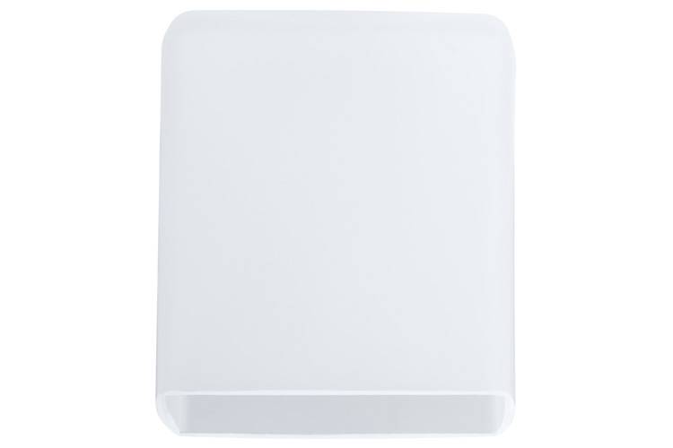 Adaptateur mural blanc rectangulaire en plastique, légèrement arrondi aux angles.
