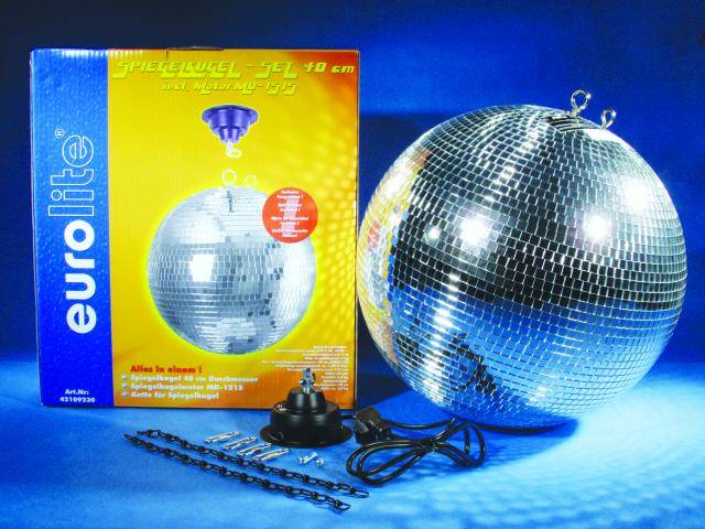 Ensemble de boule à facettes comprenant une boule disco argentée, un kit de montage et un emballage avec le logo Eurolite sur fond bleu.