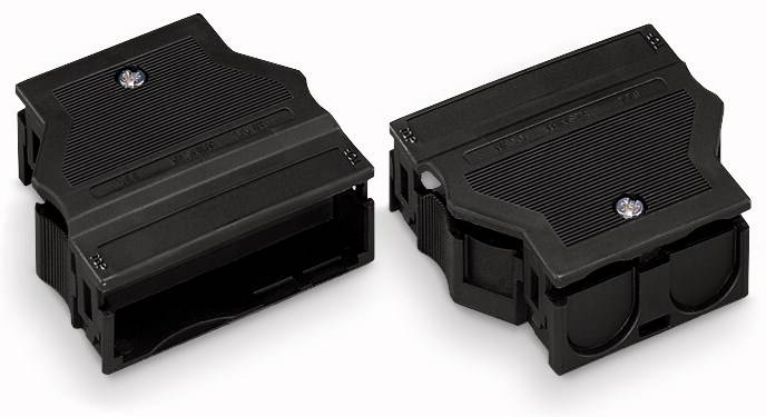Deux pièces en plastique noir, probablement des couvercles ou des supports, côte à côte sur un fond blanc.
