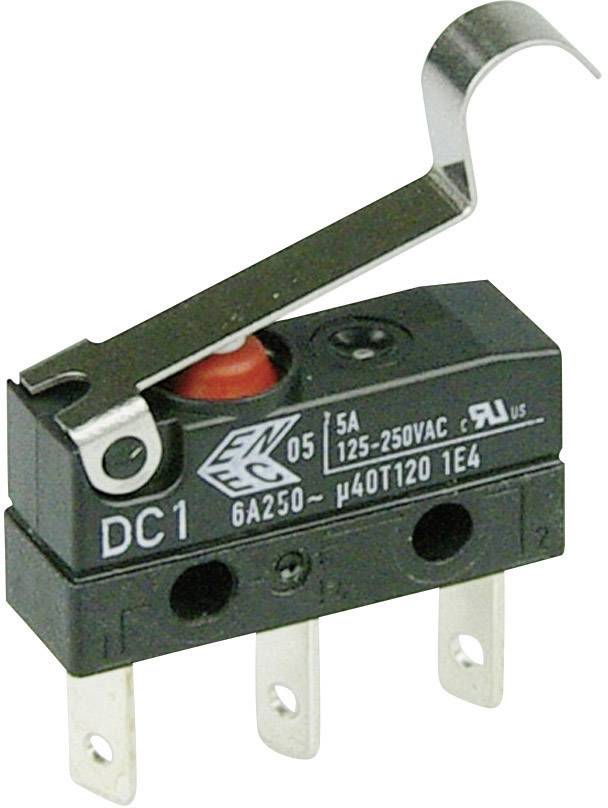 Un microrupteur à levier avec trois bornes, étiqueté 'DC1', adapté pour 125-250VAC, 5A.
