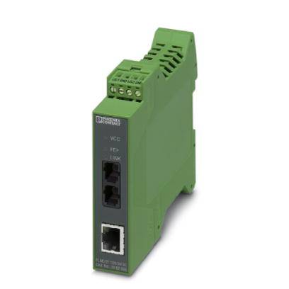 Un module de communication Ethernet vert avec plusieurs points de connexion, adapté aux applications industrielles.