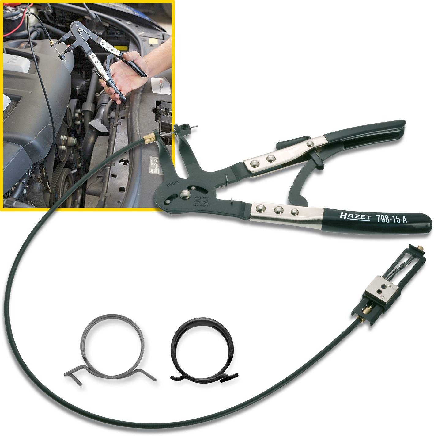 Pince avec un long câble et des pinces, adaptée aux endroits difficiles d'accès dans le compartiment moteur, illustrée lors de la réparation d'une voiture.