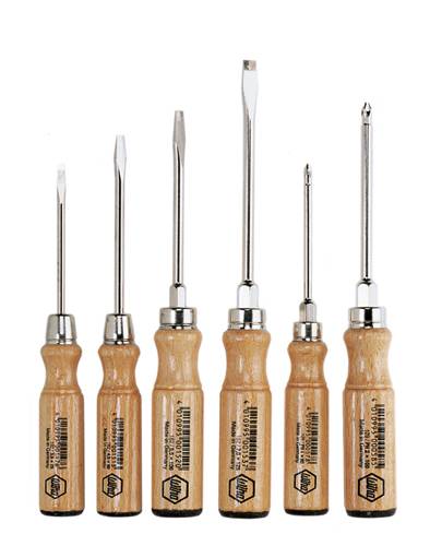Ensemble de tournevis à six pièces avec manches en bois, comprenant différentes tailles de tournevis à fente et à tête cruciforme.