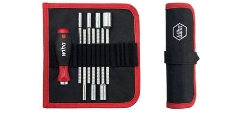 Coffret de tournevis avec manche et cinq embouts différents dans une pochette noire et rouge avec le logo Wiha.