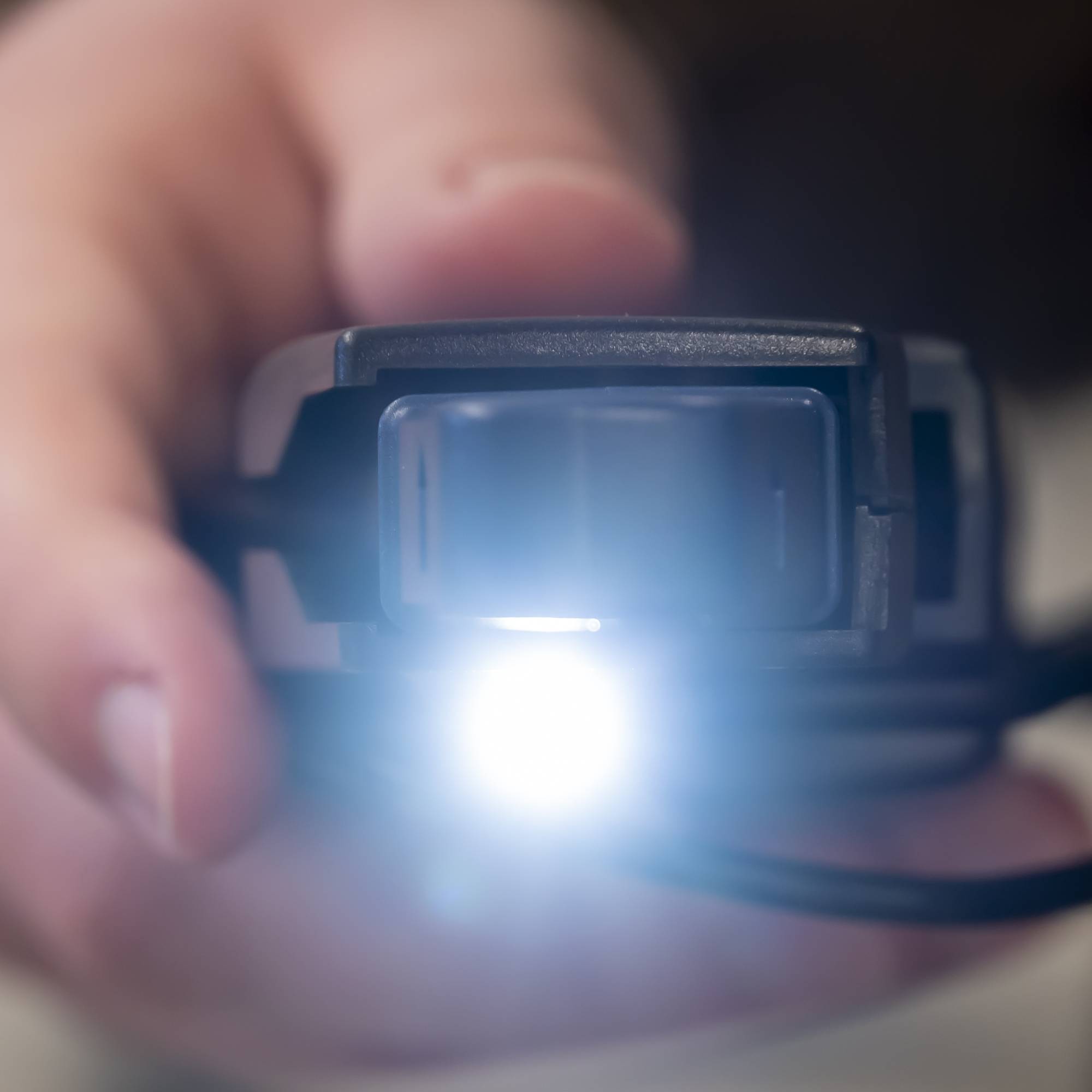 PCE Instruments PCE-MCM 10 Pince ampèremétrique numérique fonction de mesure pour auto