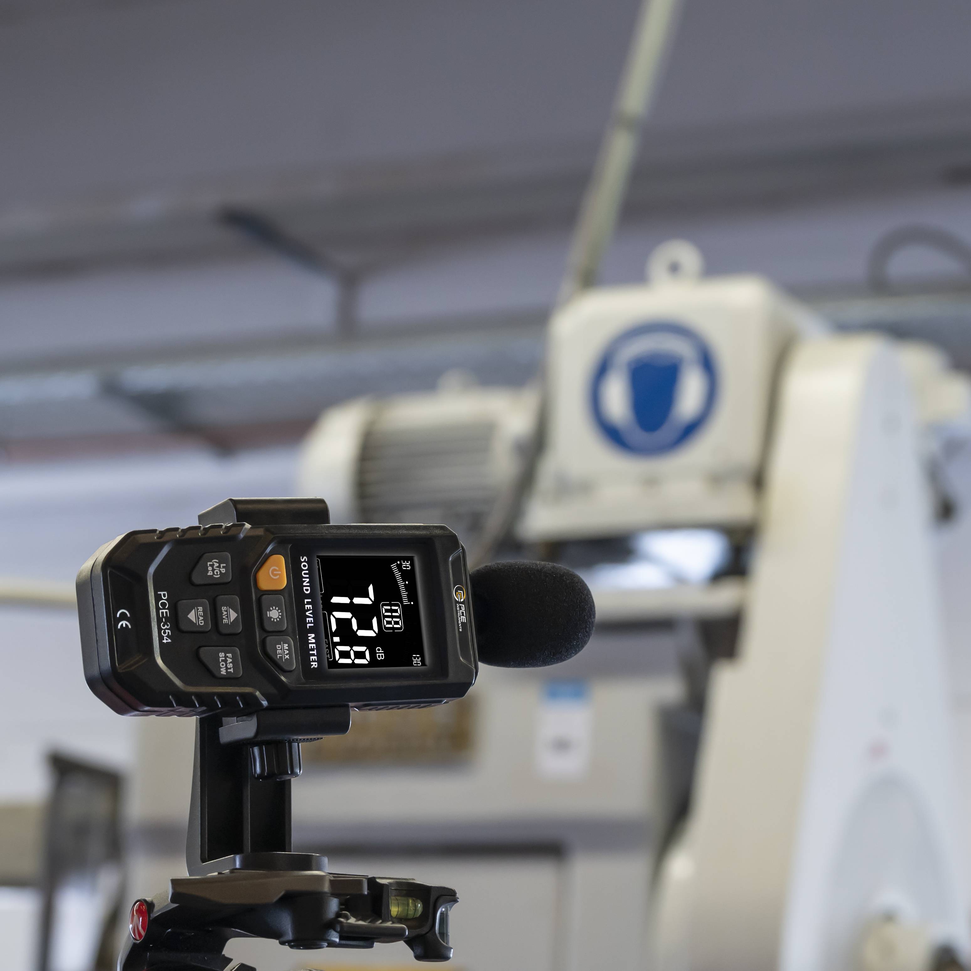 PCE Instruments Sonomètre PCE-354 30 - 130 dB 20 Hz (min)